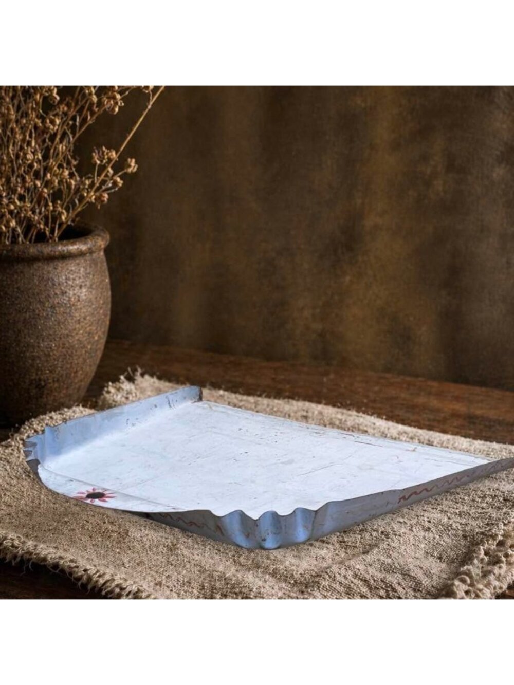 Hand-Painted Vintage Metal Dustpan With Floral & Folk Art Design Scalloped Edges - Picture 5 of 6